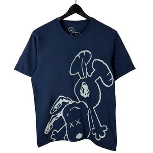 Mens Uniqlo X KAWS X Peanuts Snoopy Streetwear Graphic Blue Shirt Size M